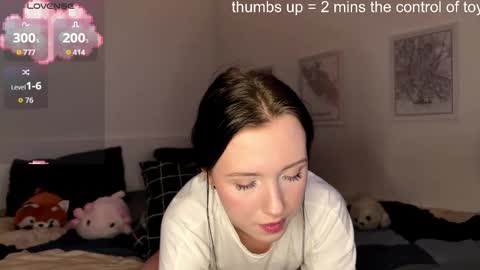 Snapshot of kayanorth chatting on 02.05.26 KayaNorth online show from 02.05.26