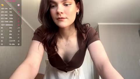 Snapshot of kayerohland chatting on 06.18.26 Eva online show from 06.18.26