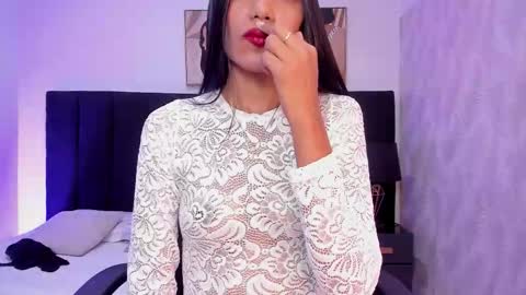 Snapshot of kayla_adams chatting on 10.02.25 Kayla online show from 10.02.25