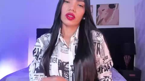 Snapshot of kayla_adams chatting on 10.23.25 Kayla online show from 10.23.25