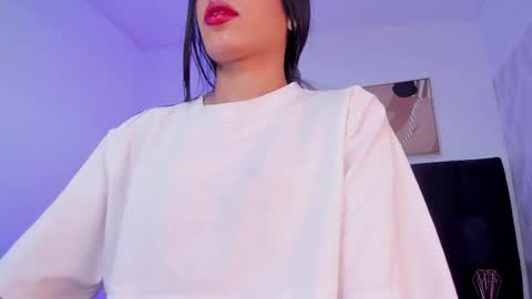 Snapshot of kayla_adams chatting on 10.25.25 Kayla online show from 10.25.25