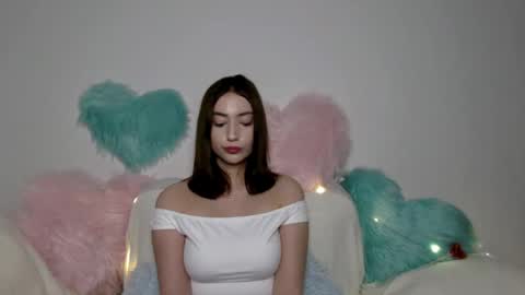 kayla online show from 05.06.26