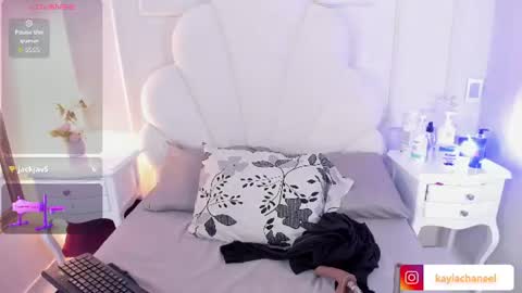kaylachannell online show from 06.30.26