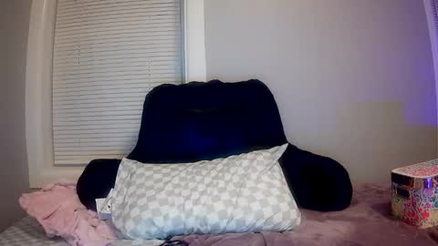 Snapshot of kaylaelizabeth97 chatting on 02.18.26 kaylaelizabeth97 online show from 02.18.26