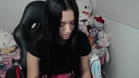 Snapshot of kaylak18x chatting on 06.22.26 Kayla online show from 06.22.26