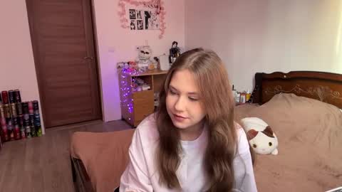 Snapshot of kaylawulfing chatting on 05.13.26 Nyelle online show from 05.13.26