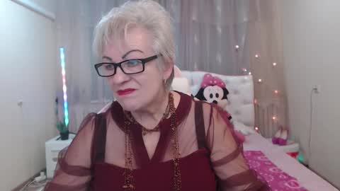 kaylesmoll online show from 09.12.25