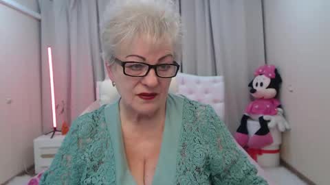 kaylesmoll online show from 05.01.26