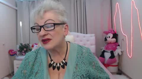 kaylesmoll online show from 05.29.26