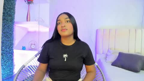 Snapshot of kayna_gomez chatting on 01.20.25 Kayna online show from 01.20.25