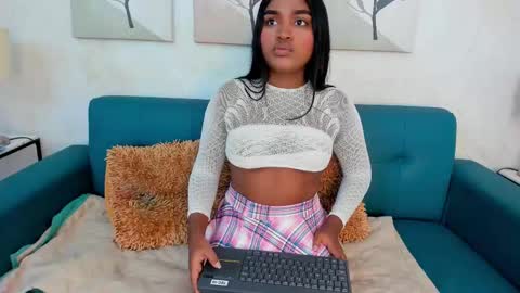 Snapshot of kayna_gomez chatting on 02.28.25 Kayna online show from 02.28.25