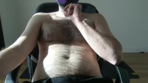 Snapshot of kaywolf89 chatting on 12.31.24 Neon online show from 12.31.24