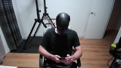 Snapshot of kaywolf89 chatting on 11.02.25 Neon online show from 11.02.25