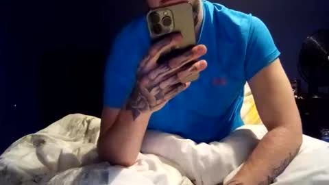 Snapshot of kayzmoney chatting on 10.22.25 kayzmoney online show from 10.22.25