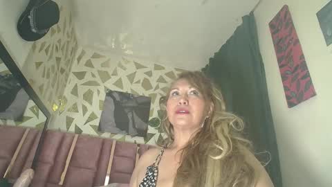 KAZSANDRAH online show from 09.14.25