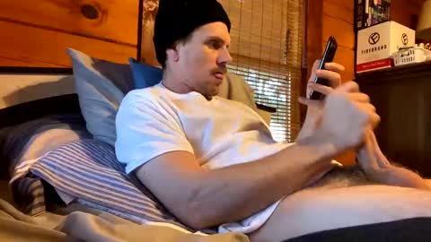 Snapshot of kcdowdy90 chatting on 01.01.25 rowdy6969 online show from 01.01.25