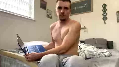 Snapshot of kcdowdy90 chatting on 09.24.25 rowdy6969 online show from 09.24.25