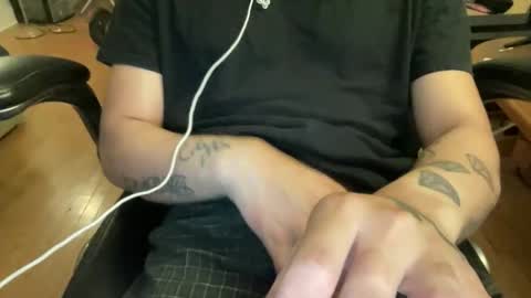 Keesey23 online show from 06.10.26