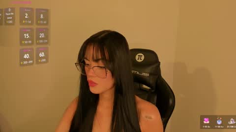 Snapshot of keily_brox chatting on 09.29.25 Keily brox online show from 09.29.25