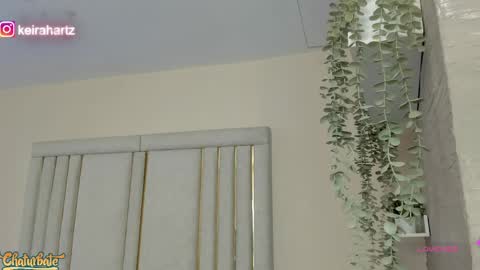 Snapshot of keirahartz chatting on 04.14.26 keirahartz online show from 04.14.26