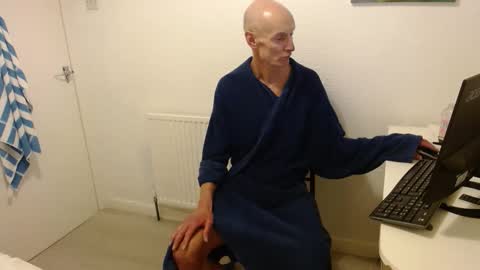 Snapshot of keithc440 chatting on 11.13.25 Keith online show from 11.13.25