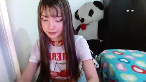 Snapshot of keity_russo03 chatting on 04.21.26 annie rosse16 online show from 04.21.26