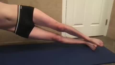 Snapshot of kelkun2828 chatting on 10.10.25 kelkun2828 online show from 10.10.25