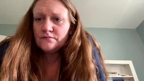 Snapshot of kellilyn10 chatting on 04.18.26 kellilyn10 online show from 04.18.26