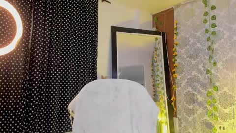 kelly__thomson online show from 02.18.26