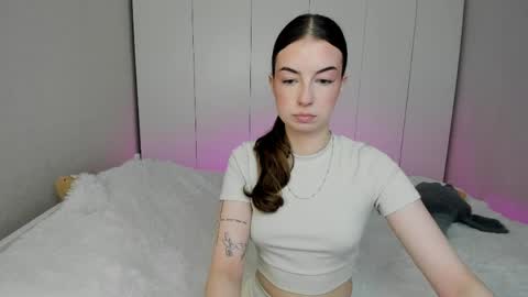 Snapshot of kelly_sal chatting on 05.23.26 kelly_sal online show from 05.23.26