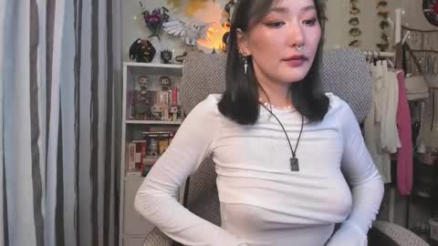 Snapshot of kellyasian chatting on 09.11.25 Leia online show from 09.11.25