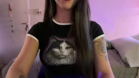 Snapshot of kellyblossom chatting on 11.02.25 poemita online show from 11.02.25