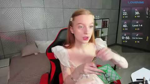 Snapshot of kellymeoww chatting on 07.10.26 kellymeoww online show from 07.10.26