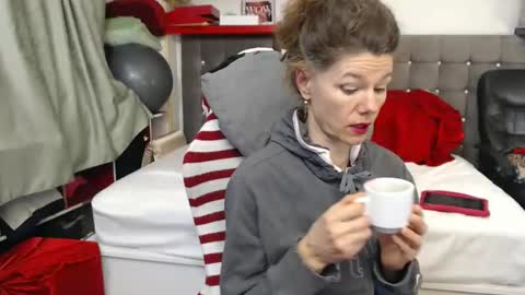 kelly online show from 02.20.26