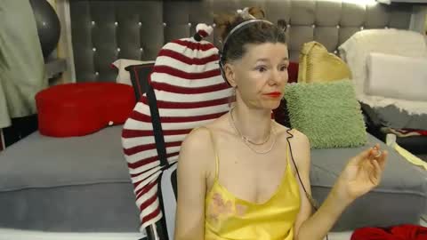 Snapshot of kellynumber chatting on 06.04.26 kelly online show from 06.04.26