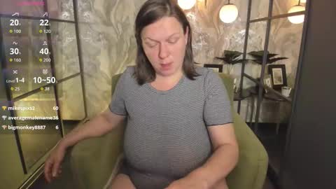 Snapshot of kellysuper chatting on 09.17.25 Kelly online show from 09.17.25