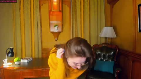 Snapshot of kemberlyrobeza chatting on 05.30.26 Lina online show from 05.30.26