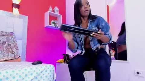 kendal_hot69_ online show from 03.22.26