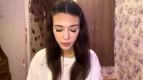 Snapshot of kendaldischner chatting on 11.14.25 kendaldischner online show from 11.14.25