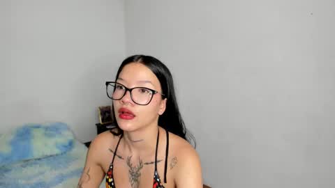 Snapshot of kendalgrey01 chatting on 11.07.25 Kendal online show from 11.07.25