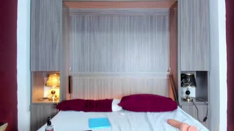 Kendal online show from 12.18.24