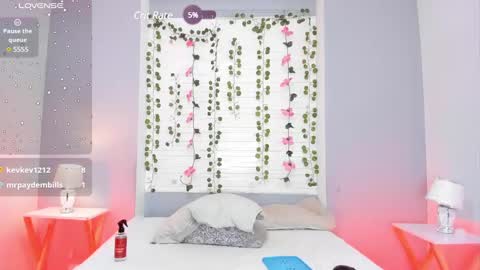 Kendal online show from 12.19.24