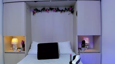 Kendal online show from 12.27.24