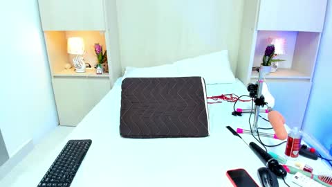 Kendal online show from 12.27.24