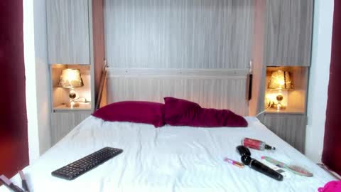 Kendal online show from 01.21.25