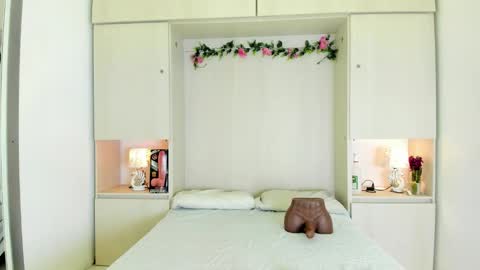 Kendal online show from 02.03.26