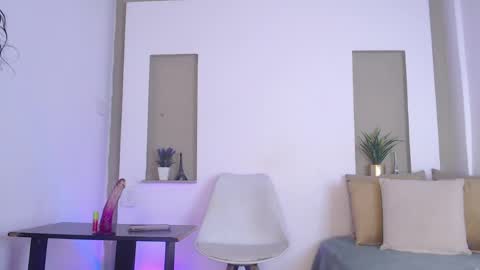 KENDALL  online show from 05.21.26