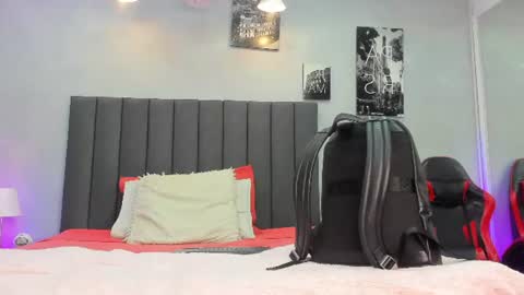 Kendra London online show from 06.12.26