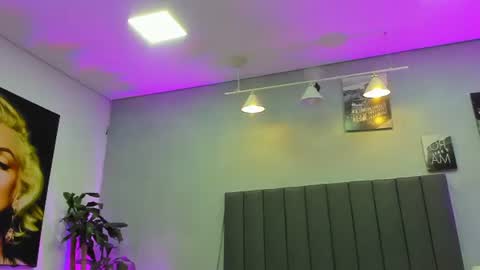 Kendra London online show from 07.18.26