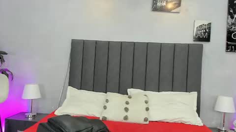 Kendra London online show from 07.25.26